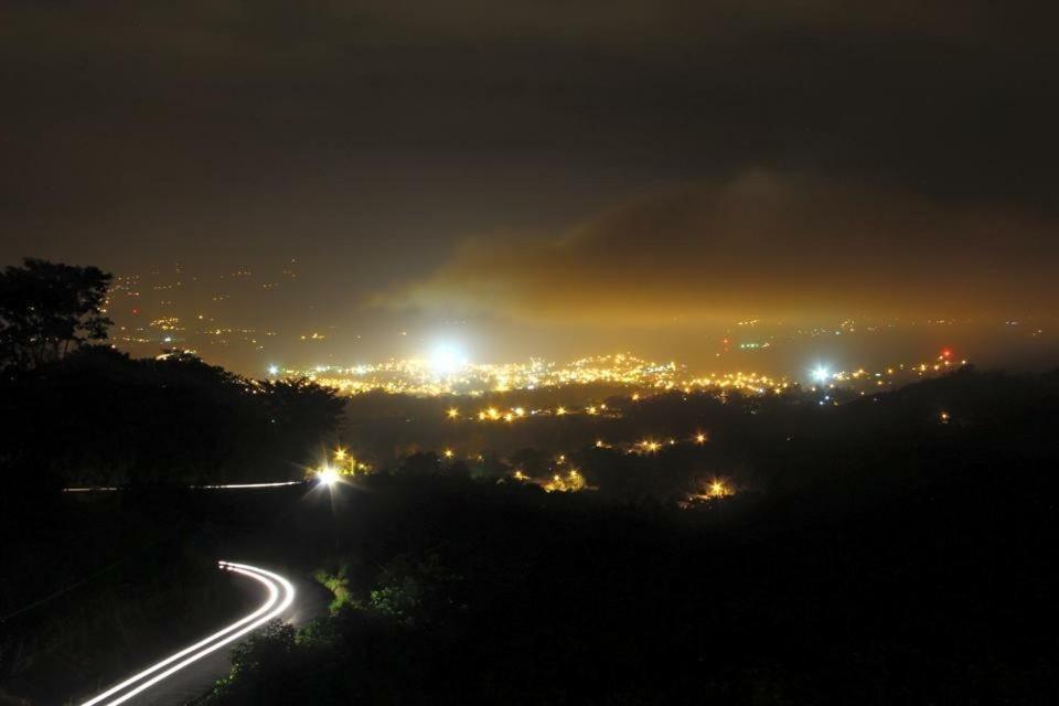 Ladera Hotel Turrialba Luaran gambar